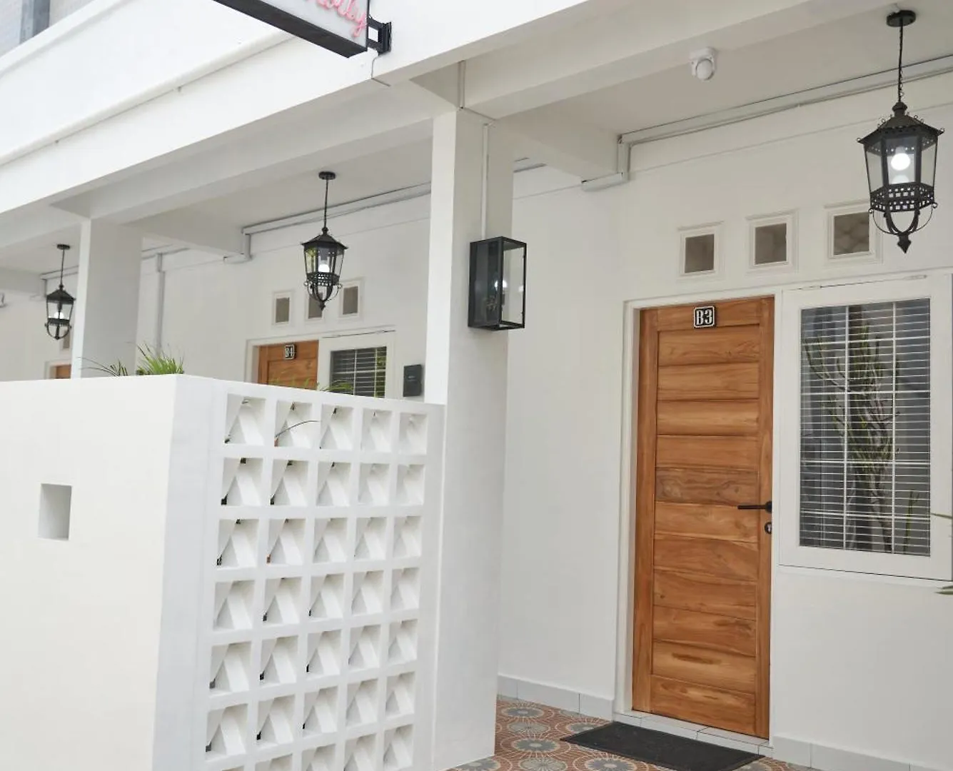 Motel Molly Boutique Rooms Seminyak Indonesia
